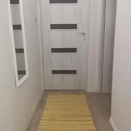 Noemi89 Apartman *